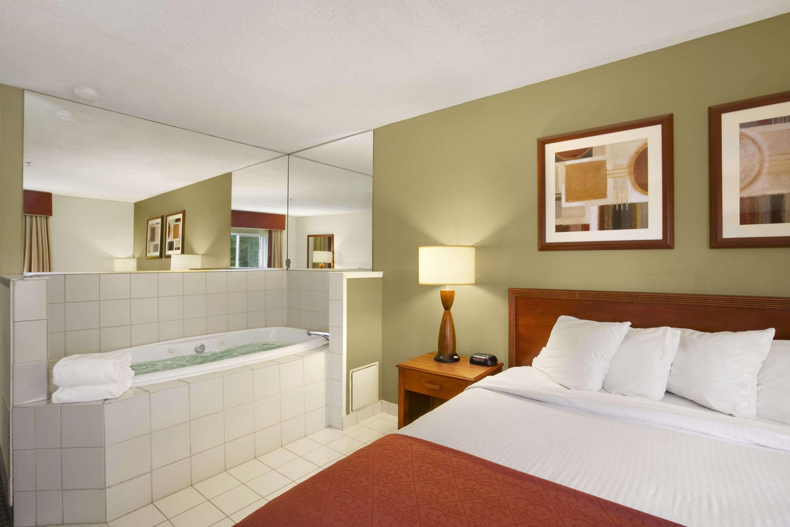 Baymont By Wyndham Evansville North/Haubstadt Warrenton Esterno foto
